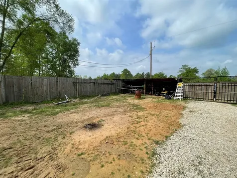 182 Road 5101 Cleveland TX 77327