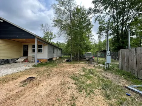 182 Road 5101 Cleveland TX 77327