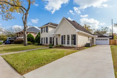 1703 Plantation Drive Richmond TX 77406
