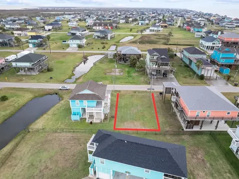 933 Clara Street Port Bolivar TX 77650