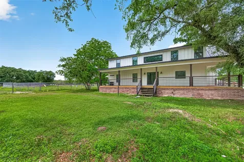 803 County Road 772 Damon TX 77430
