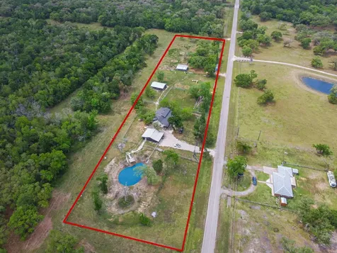 803 County Road 772 Damon TX 77430