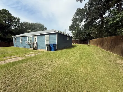 501 N 2nd Street Livingston TX 77351