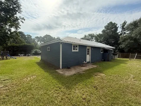 501 N 2nd Street Livingston TX 77351
