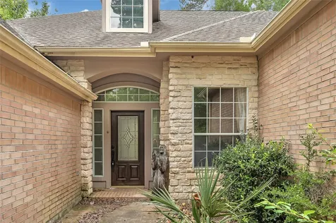 19 S Scarlet Elm Court Spring TX 77382