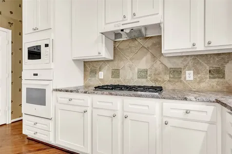 19 S Scarlet Elm Court Spring TX 77382