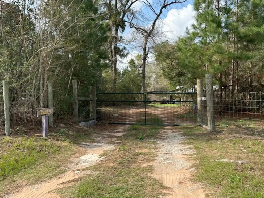 30996 Strathmore Road Waller TX 77484