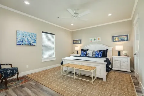 7220 Avenue N 1/2 Galveston TX 77551