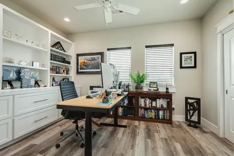 7220 Avenue N 1/2 Galveston TX 77551