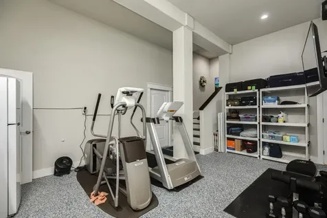 7220 Avenue N 1/2 Galveston TX 77551