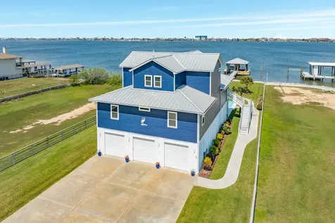 7220 Avenue N 1/2 Galveston TX 77551
