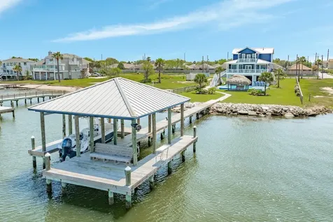 7220 Avenue N 1/2 Galveston TX 77551