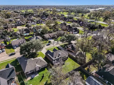 107 Sandalwood Drive Lake Jackson TX 77566
