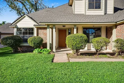 107 Sandalwood Drive Lake Jackson TX 77566