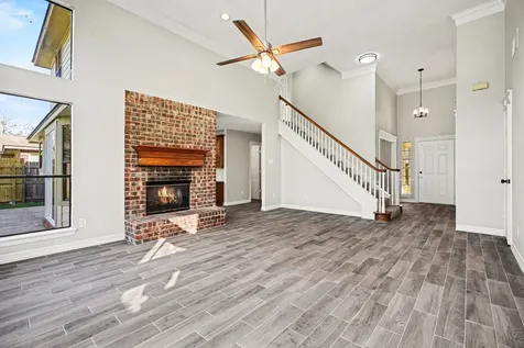 107 Sandalwood Drive Lake Jackson TX 77566