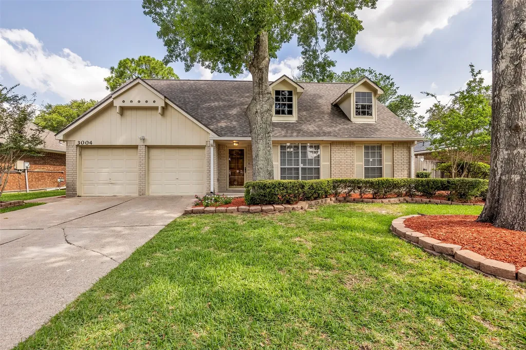 3004 Cloverdale Drive League City TX 77573
