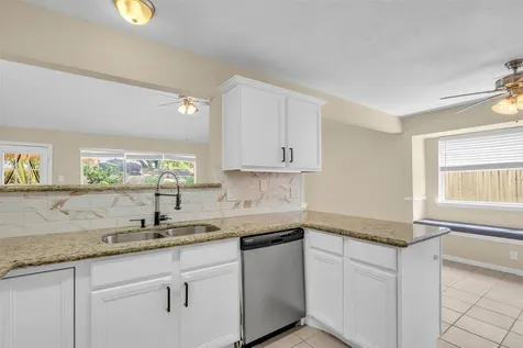 3004 Cloverdale Drive League City TX 77573