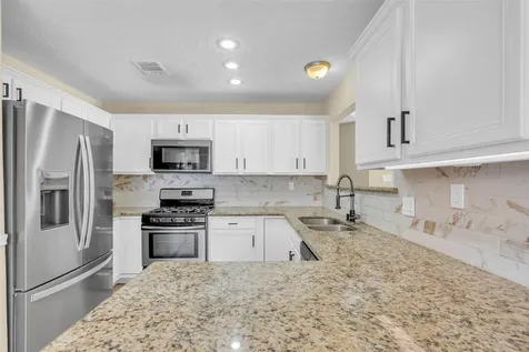 3004 Cloverdale Drive League City TX 77573