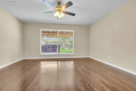 3004 Cloverdale Drive League City TX 77573