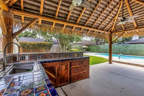 3004 Cloverdale Drive League City TX 77573