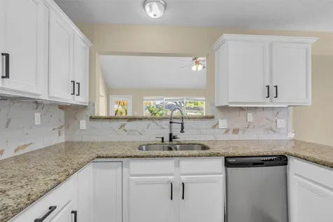 3004 Cloverdale Drive League City TX 77573