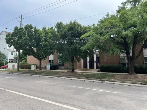 2516 Commonwealth Street 102 Houston TX 77006