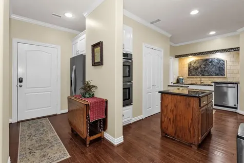1502 Wimbledon Drive Huntsville TX 77340