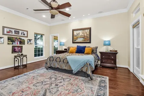 1502 Wimbledon Drive Huntsville TX 77340