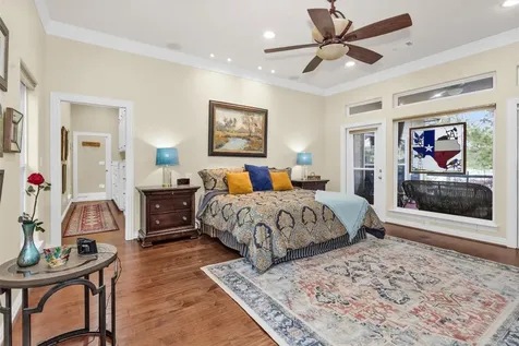 1502 Wimbledon Drive Huntsville TX 77340