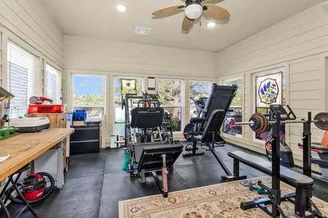 1502 Wimbledon Drive Huntsville TX 77340