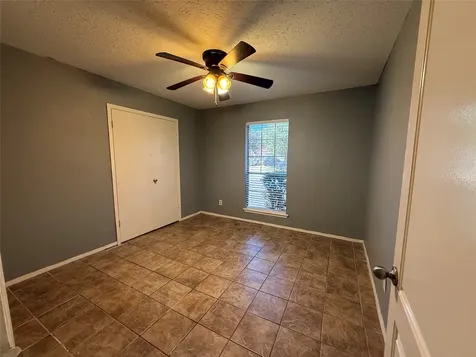 507 Hildred Avenue Conroe TX 77303
