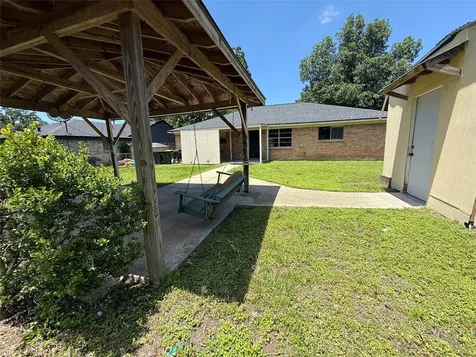 507 Hildred Avenue Conroe TX 77303