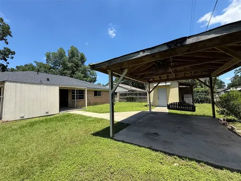 507 Hildred Avenue Conroe TX 77303