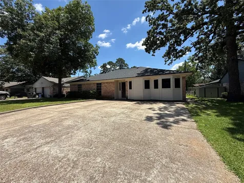 507 Hildred Avenue Conroe TX 77303