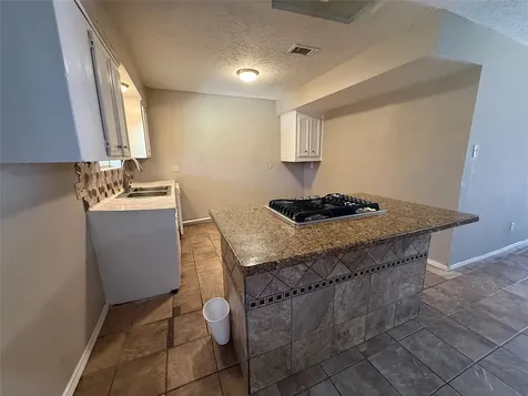 507 Hildred Avenue Conroe TX 77303