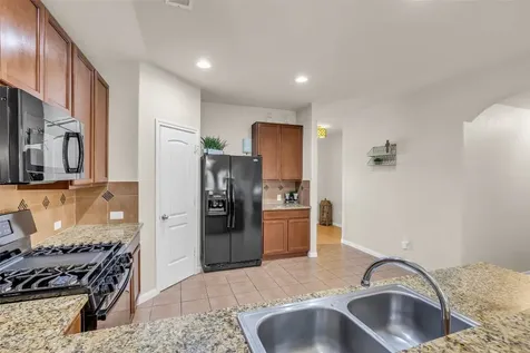 28614 Lockeridge Farms Drive Spring TX 77386