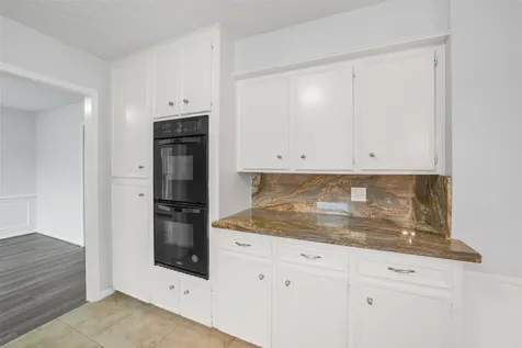 7611 Theisswood Road Spring TX 77379