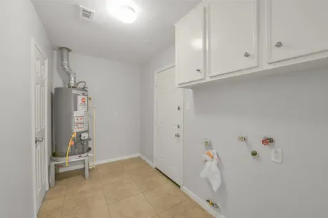 7611 Theisswood Road Spring TX 77379