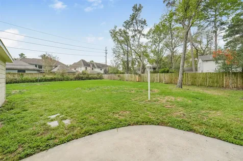 7611 Theisswood Road Spring TX 77379