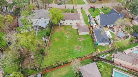 7611 Theisswood Road Spring TX 77379
