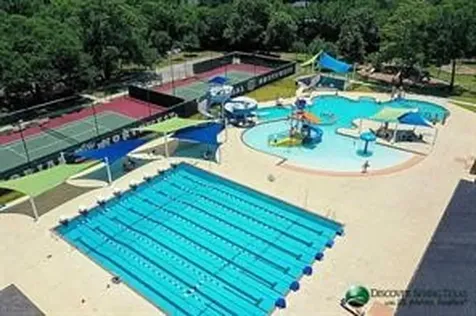 7611 Theisswood Road Spring TX 77379