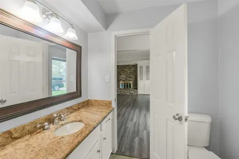 7611 Theisswood Road Spring TX 77379