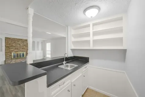 7611 Theisswood Road Spring TX 77379