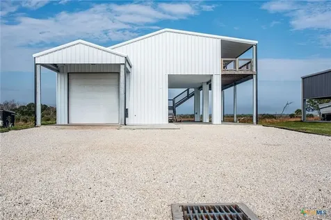 38 Penny Lane Port O Connor TX 77982