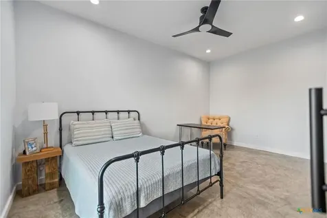 38 Penny Lane Port O Connor TX 77982