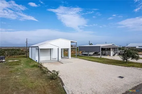 38 Penny Lane Port O Connor TX 77982
