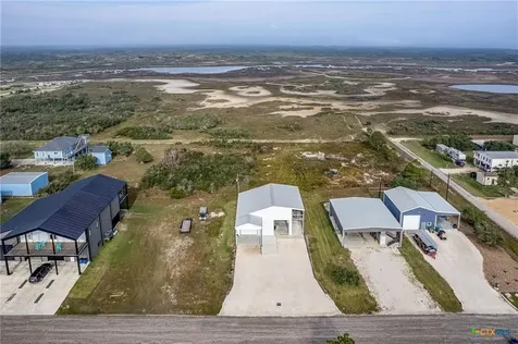 38 Penny Lane Port O Connor TX 77982