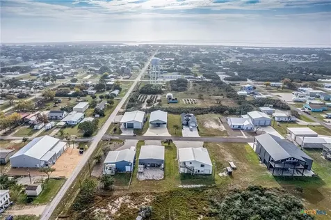38 Penny Lane Port O Connor TX 77982