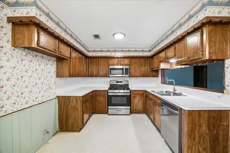 1200 Sagebrush Trail Baytown TX 77521