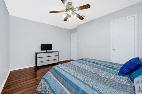 819 Royal George Lane Houston TX 77047